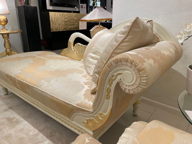 Rücken der Recamiere Luxor