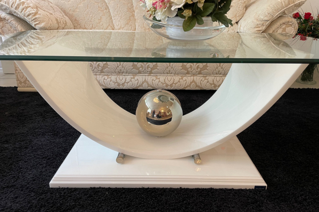 Couchtisch Madival von vorne